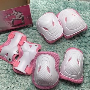 AresKo Pink Girls Kids Protective Gear Set Size M Fits Ages 6-15 Skating Scooter